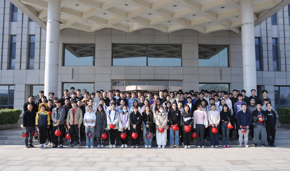 天津理工大學(xué)材料科學(xué)與工程學(xué)院師生來(lái)我司參觀(guān)交流